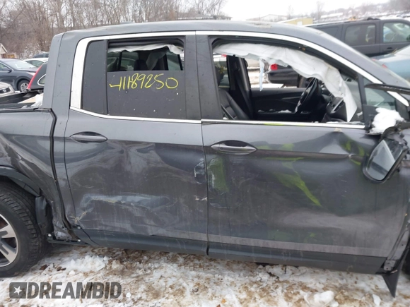2019 Honda Ridgeline RTL z VIN 5FPYK3F57KB021943, wystawiony jako IAAI lot #41189250 z przebiegiem 36 444 mil mil oraz . Historia ofert i sprzedaży dostępna na DreamBid. Obrazek 12.