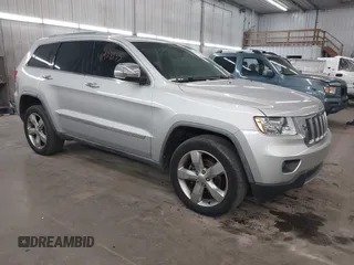 2012 Jeep Grand Cherokee Limited with VIN 1C4RJEBT0CC206480, listed as a IAAI auction lot 41902135 with 182,988 mi miles. Bid and sale history available at carsss.com. Image 1.