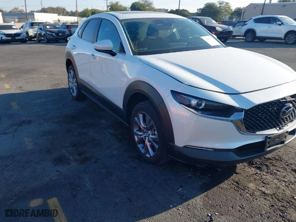 2021 Mazda CX-30 Preferred with VIN 3MVDMBCL0MM319679, listed as a IAAI auction lot 40907410 with 20,359 mi miles. Bid and sale history available at carsss.com. Image 1.