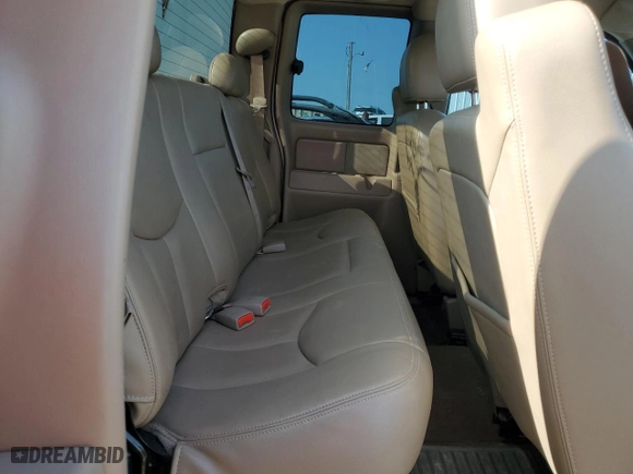 2007 Chevrolet Silverado 1500 Classic Work Truck with VIN 1GCEK19Z97E156378, listed as a Copart auction lot 71096424 with 179,685 mi miles and Salvage Title. Bid and sale history available at carsss.com. Image 10.