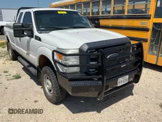 2016 Ford F-250 XLT z VIN 1FT7X2B6XGED15814, wystawiony jako IAAI lot #42296428 z przebiegiem 161 574 mil mil oraz . Historia ofert i sprzedaży dostępna na DreamBid. Obrazek 1.