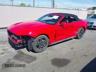 2022 Ford Mustang EcoBoost z VIN 1FATP8UHXN5119035, wystawiony jako IAAI lot #42279729 z przebiegiem 55 742 mil mil oraz . Historia ofert i sprzedaży dostępna na DreamBid. Obrazek 20.