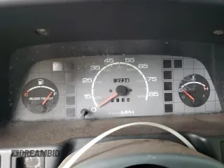 1990 Geo Metro z VIN JG1MR2462LK718930, wystawiony jako Copart lot #57726315 z przebiegiem 72 234 mil mil oraz Tytuł czysty. Historia ofert i sprzedaży dostępna na DreamBid. Obrazek 9.