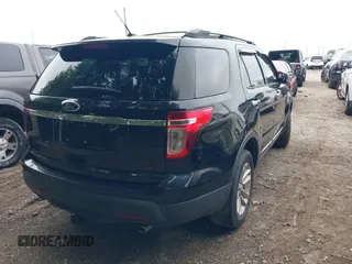 2014 Ford Explorer XLT z VIN 1FM5K7D89EGA23019, wystawiony jako IAAI lot #42706931 z przebiegiem 175 077 mil mil oraz . Historia ofert i sprzedaży dostępna na DreamBid. Obrazek 4.