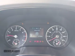 2022 Kia Telluride EX z VIN 5XYP34HC4NG319365, wystawiony jako IAAI lot #41910029 z przebiegiem 27 338 mil mil oraz . Historia ofert i sprzedaży dostępna na DreamBid. Obrazek 7.