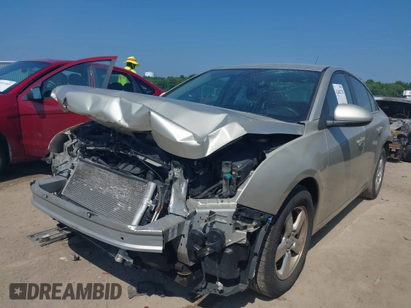 2014 Chevrolet Cruze 1LT с VIN 1G1PC5SB5E7214863, выставлен на аукционе IAAI как лот 42642718 с пробегом 132 939 миль миль и . История ставок и продаж доступна на DreamBid. Изображение 19.