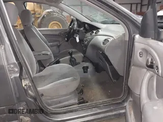 2003 Ford Focus SE with VIN 1FAFP34333W164636, listed as a IAAI auction lot 41412000 with 175,276 mi miles and . Bid and sale history available at carsss.com. Image 5.
