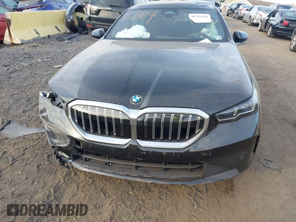 2024 BMW 5 Series 540i xDrive with VIN WBA63FJ08RCS79869, listed as a IAAI auction lot 40786364 with 4,900 mi miles. Bid and sale history available at carsss.com. Image 11.