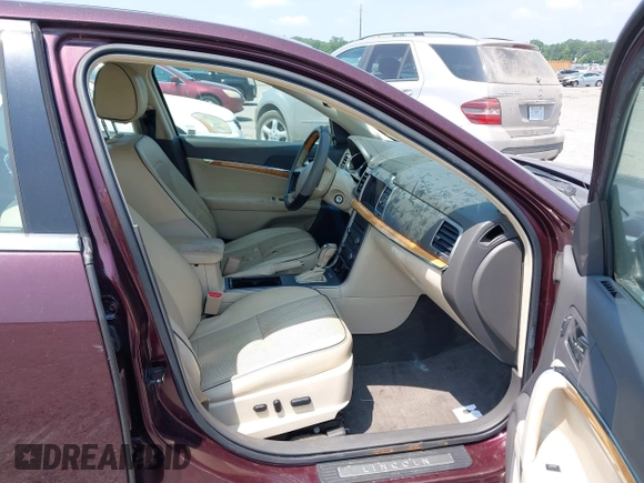 2012 Lincoln MKZ with VIN 3LNHL2JC0CR829293, listed as a IAAI auction lot 42826376 with 189,428 mi miles and . Bid and sale history available at DreamBid. Image 5.