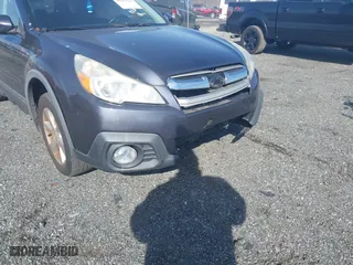 2014 Subaru Outback 2.5i Limited with VIN 4S4BRBMC2E3259007, listed as a IAAI auction lot 41655183 with 141,729 mi miles. Bid and sale history available at carsss.com. Image 17.
