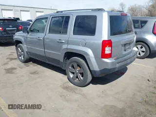 2016 Jeep Patriot Sport with VIN 1C4NJPBA3GD748035, listed as a IAAI auction lot 41894795 with 191,353 mi miles and . Bid and sale history available at DreamBid. Image 3.