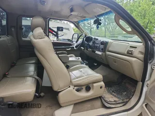 2006 Ford F-350 XL with VIN 1FTWX31P26EC18343, listed as a Copart auction lot 55652265 with 303,085 mi miles and Clean Title. Bid and sale history available at DreamBid. Image 5.