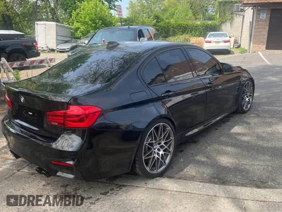 2018 BMW M3 z VIN WBS8M9C55J5J78860, wystawiony jako Copart lot #55635395 z przebiegiem 20 754 mil mil oraz Szkody całkowita. Historia ofert i sprzedaży dostępna na DreamBid. Obrazek 4.