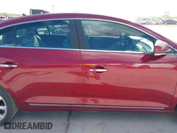 2011 Buick LaCrosse CXS with VIN 1G4GE5GD2BF301466, listed as a IAAI auction lot 40311800 with 117,397 mi miles. Bid and sale history available at carsss.com. Image 14.