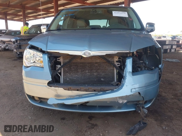 2008 Chrysler Town & Country Touring with VIN 2A8HR54P08R709647, listed as a IAAI auction lot 42452979 with 188,757 mi miles and . Bid and sale history available at DreamBid. Image 13.