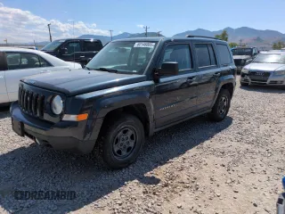 2015 Jeep Patriot Sport z VIN 1C4NJRBB2FD311890, wystawiony jako Copart lot #60146005 z przebiegiem 140 809 mil mil oraz Czysty tytuł • Clean title. Historia ofert i sprzedaży dostępna na DreamBid. Obrazek 1.