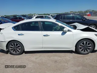 2016 Nissan Altima SR with VIN 1N4AL3AP1GC218973, listed as a IAAI auction lot 42080482 with 169,869 mi miles and . Bid and sale history available at carsss.com. Image 13.