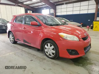 2010 Toyota Matrix S z VIN 2T1LE4EE0AC014823, wystawiony jako Copart lot #57038765 z przebiegiem 154 631 mil mil oraz Czysty tytuł • Clean title. Historia ofert i sprzedaży dostępna na DreamBid. Obrazek 4.