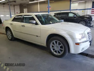2008 Chrysler 300 C with VIN 2C3LK63H68H132543, listed as a Copart auction lot 78015214 with 133,488 mi miles and Salvage Title. Bid and sale history available at carsss.com. Image 4.