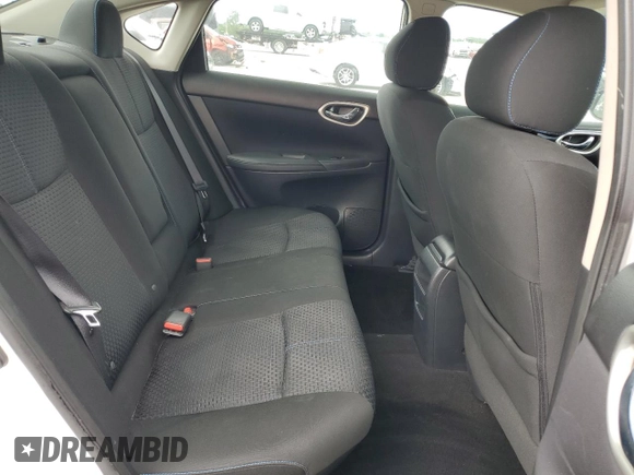 2017 Nissan Sentra SR z VIN 3N1AB7AP7HY303218, wystawiony jako Copart lot #55363355 z przebiegiem 67 641 mil mil oraz Szkoda całkowita • Salvage title. Historia ofert i sprzedaży dostępna na DreamBid. Obrazek 10.