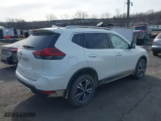 2019 Nissan Rogue SV with VIN 5N1AT2MV0KC821285, listed as a IAAI auction lot 41787336 with 44,023 mi miles. Bid and sale history available at carsss.com. Image 4.
