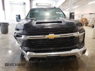 2024 Chevrolet Silverado 3500HD LT with VIN 1GC4YTEY6RF101886, listed as a Copart auction lot 71634544 with 47,224 mi miles and Salvage Title. Bid and sale history available at DreamBid. Image 5.
