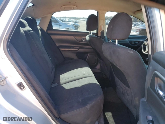 2015 Nissan Altima 2.5 S with VIN 1N4AL3AP8FN405212, listed as a Copart auction lot 84347774 with 172,581 mi miles and Clean Title. Bid and sale history available at carsss.com. Image 10.