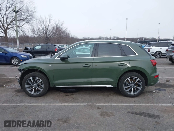 2024 Audi Q5 S line Premium with VIN WA1GAAFY4R2007480, listed as a IAAI auction lot 41315048 with 19,093 mi miles. Bid and sale history available at carsss.com. Image 14.