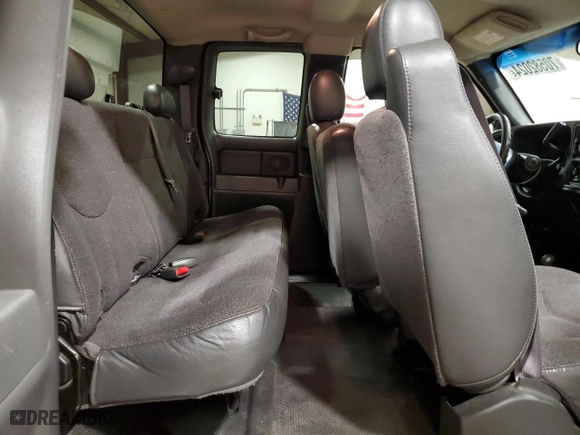 2006 Chevrolet Silverado 1500 LT1 with VIN 2GCEK19V161323555, listed as a Copart auction lot 70582024 with 152,539 mi miles and Salvage Title. Bid and sale history available at carsss.com. Image 10.