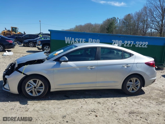 2019 Hyundai Elantra Preferred with VIN KMHD84LF4KU743494, listed as a IAAI auction lot 41821777 with 147,704 mi miles. Bid and sale history available at carsss.com. Image 14.