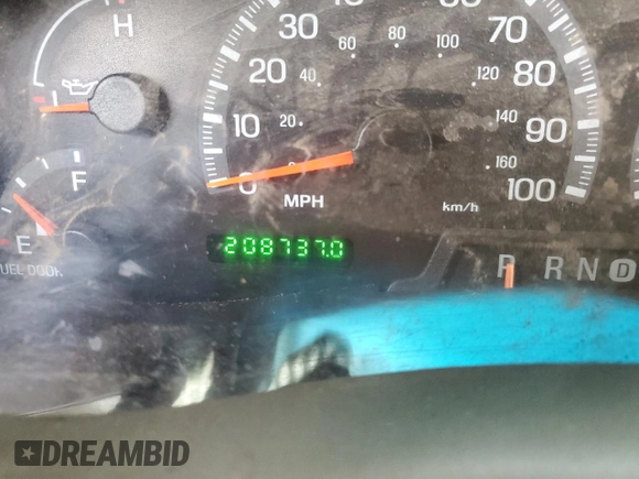 2000 Ford F-150 XL with VIN 2FTRX17W0YCA73568, listed as a Copart auction lot 51128035 with 208,737 mi miles and Salvage Title. Bid and sale history available at carsss.com. Image 9.
