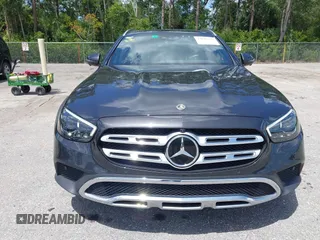 2023 Mercedes-Benz E-Class E 450 with VIN W1KZH6AB5PB181314, listed as a IAAI auction lot 42015789 with 27,149 mi miles. Bid and sale history available at carsss.com. Image 13.