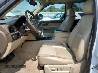 2007 GMC Yukon XL SLT with VIN 1GKFC16097R283300, listed as a Copart auction lot 68830724 with 145,593 mi miles and Salvage Title. Bid and sale history available at carsss.com. Image 7.