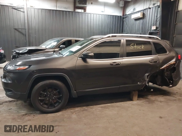2016 Jeep Cherokee Latitude with VIN 1C4PJMCS4GW360475, listed as a IAAI auction lot 41479053 with 154,554 mi miles. Bid and sale history available at carsss.com. Image 15.