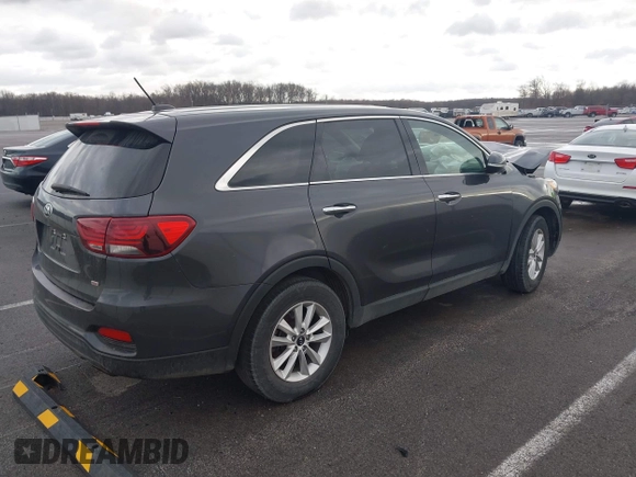 2019 Kia Sorento L with VIN 5XYPG4A32KG510776, listed as a IAAI auction lot 41716252 with 129,725 mi miles and . Bid and sale history available at carsss.com. Image 4.