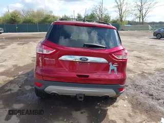 2016 Ford Escape SE z VIN 1FMCU9G91GUA83186, wystawiony jako IAAI lot #42190519 z przebiegiem 103 583 mil mil oraz . Historia ofert i sprzedaży dostępna na DreamBid. Obrazek 16.
