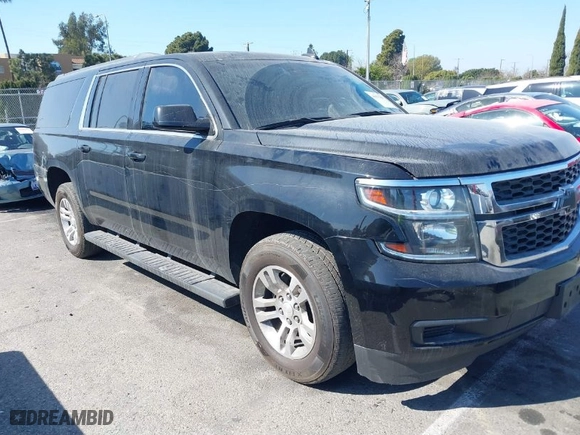 2018 Chevrolet Suburban LT with VIN 1GNSCHKCXJR262926, listed as a IAAI auction lot 41675862 with 181,117 mi miles. Bid and sale history available at carsss.com. Image 1.