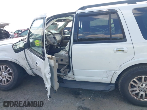 2013 Ford Expedition XLT with VIN 1FMJU1H59DEF13542, listed as a IAAI auction lot 42632656 with 120,735 mi miles and . Bid and sale history available at DreamBid. Image 14.