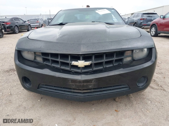 2013 Chevrolet Camaro LS with VIN 2G1FA1E34D9231634, listed as a IAAI auction lot 41945267 with 148,275 mi miles. Bid and sale history available at carsss.com. Image 12.