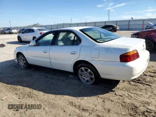 2000 Acura TL with VIN 19UUA5663YA000590, listed as a Copart auction lot 89082575 with 131,906 mi miles and Non Repairable. Bid and sale history available at carsss.com. Image 2.