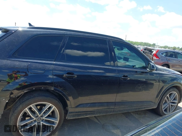 2018 Audi Q7 Prestige with VIN WA1VAAF77JD031456, listed as a IAAI auction lot 42593433 with 141,200 mi miles and . Bid and sale history available at DreamBid. Image 14.