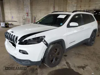 2018 Jeep Cherokee Limited с VIN 1C4PJMDB3JD564931, выставлен на аукционе IAAI как лот 41925652 с пробегом 79 268 миль миль и . История ставок и продаж доступна на DreamBid. Изображение 17.