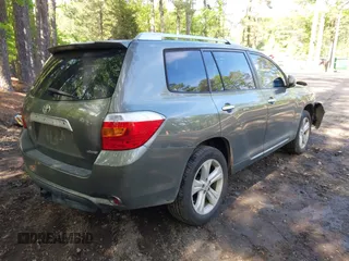 2010 Toyota Highlander Limited with VIN 5TDDK3EH1AS022518, listed as a IAAI auction lot 42116230 with 218,316 mi miles and . Bid and sale history available at DreamBid. Image 4.