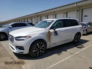 2025 Volvo XC90 Plus с VIN YV4062PEXS1335353, выставлен на аукционе Copart как лот 53378045 с пробегом 3 168 миль миль и Списание • Salvage title. История ставок и продаж доступна на DreamBid. Изображение 1.