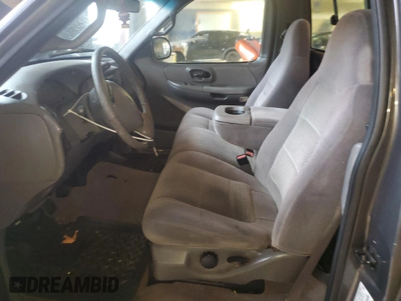 2002 Ford F-150 XL with VIN 1FTRF17W72NA55539, listed as a Copart auction lot 82529424 with 181,747 mi miles and Salvage Title. Bid and sale history available at carsss.com. Image 7.