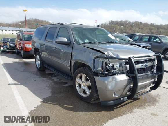 2007 Chevrolet Suburban LT с VIN 1GNFK163X7J237585, выставлен на аукционе IAAI как лот 41802337 с пробегом 225 449 миль миль и . История ставок и продаж доступна на DreamBid. Изображение 1.