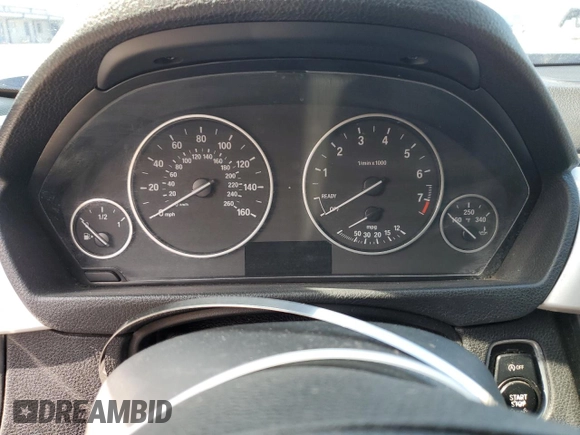 2013 BMW 3 Series 328i xDrive z VIN WBA3B5G58DNS02841, wystawiony jako Copart lot #59807655 z przebiegiem Nie podano mil oraz Szkoda całkowita • Salvage title. Historia ofert i sprzedaży dostępna na DreamBid. Obrazek 9.