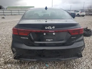 2023 Kia Forte GT-Line with VIN 3KPF54AD5PE601698, listed as a Copart auction lot 83233624 with 27,707 mi miles and Salvage Title. Bid and sale history available at carsss.com. Image 6.