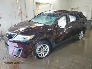 2014 Kia Sorento LX z VIN 5XYKT3A6XEG489481, wystawiony jako Copart lot #56676645 z przebiegiem Nie podano mil oraz Szkoda całkowita • Salvage title. Historia ofert i sprzedaży dostępna na DreamBid. Obrazek 1.