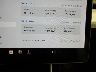 2019 Tesla Model 3 Mid Range with VIN 5YJ3E1EA9KF415439, listed as a Copart auction lot 50301445 with 139,099 mi miles and Salvage Title. Bid and sale history available at DreamBid. Image 9.